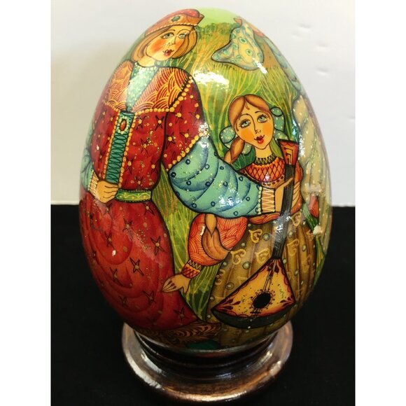 Vintage Russian Painted Lacquered Wooden Egg Folk Art with Stand 6'' Tall - Picture 12 of 14